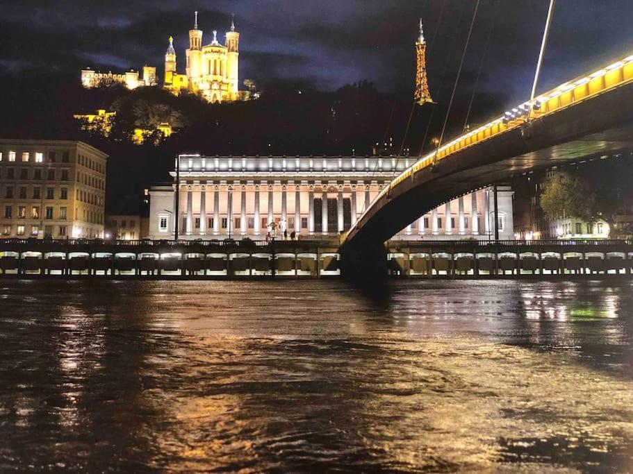 Chaleureux Studio Coeur St Jean Bellecour ليون المظهر الخارجي الصورة